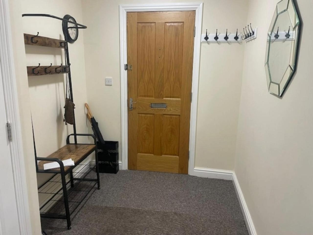 St Annes Apartment 4 - Sleeps 6 - Free Parking Lytham St Annes Ngoại thất bức ảnh