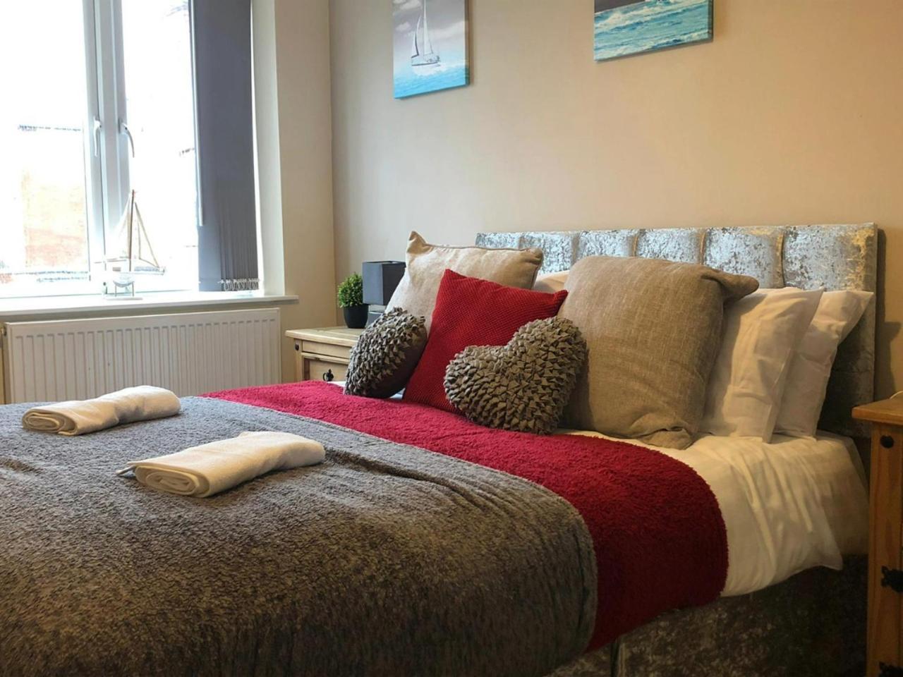 St Annes Apartment 4 - Sleeps 6 - Free Parking Lytham St Annes Ngoại thất bức ảnh
